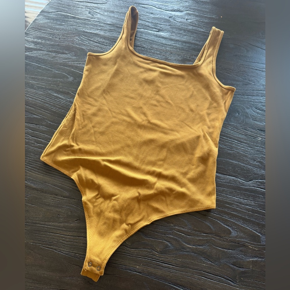 A & F Seamless rib tank bodysuit Size L